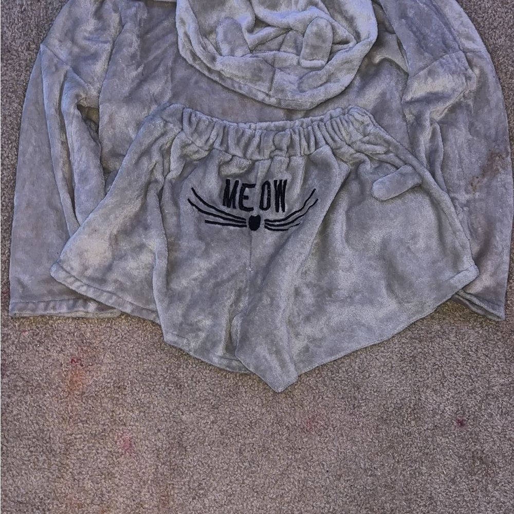 Amazon Gray Fleece Cat Pajama Set